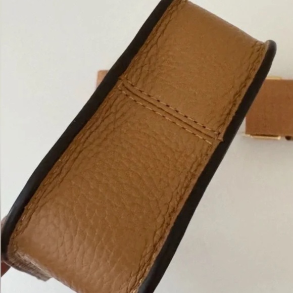 NWOT 👛👝 👜 #WOMENS #TORYBURCH THEA #LEATHER #CELLPHONE #CROSSBODY BAG IN TAN - Picture 6 of 7